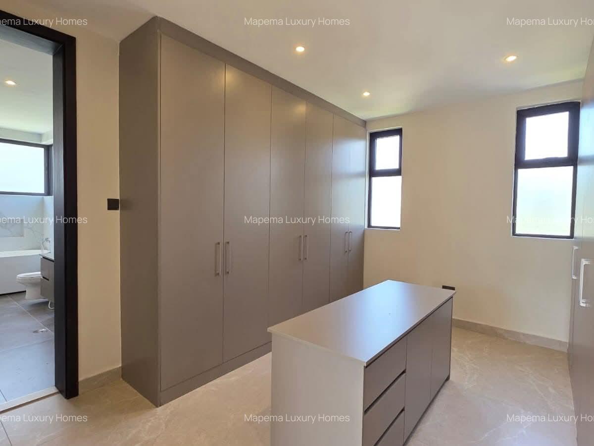 4 Bed Villa with En Suite at Bogani Road - 12
