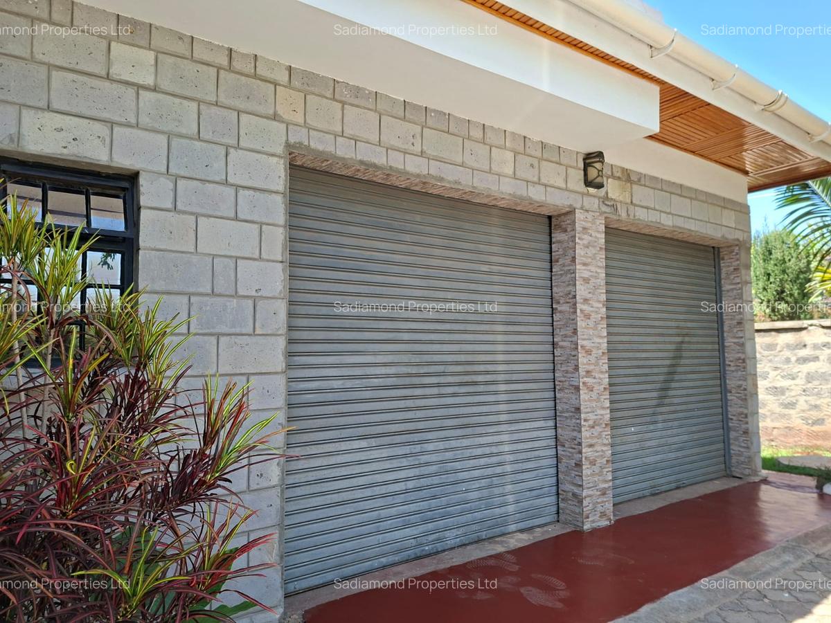 6 Bed House with En Suite in Karen - 4