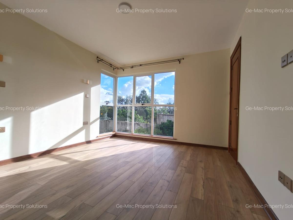 4 Bed House with Swimming Pool in Runda - 4