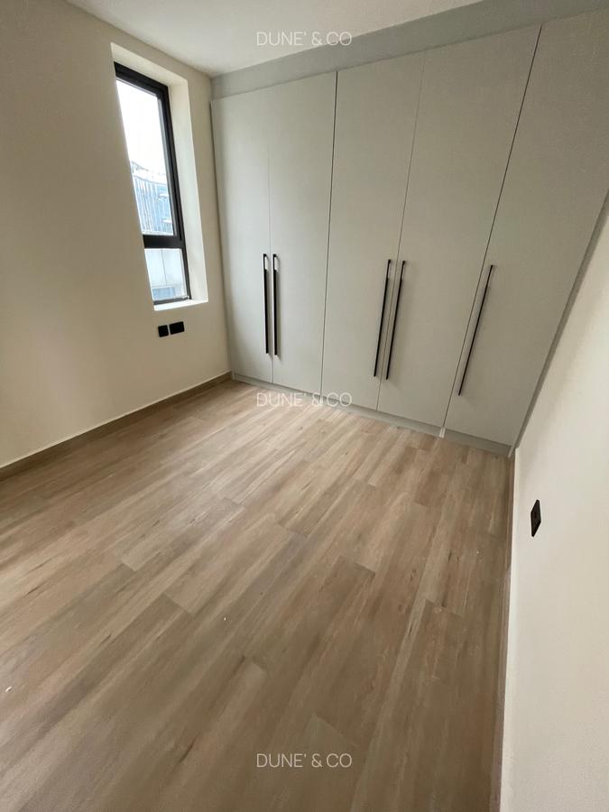 4 Bed Apartment with En Suite in Westlands Area - 15
