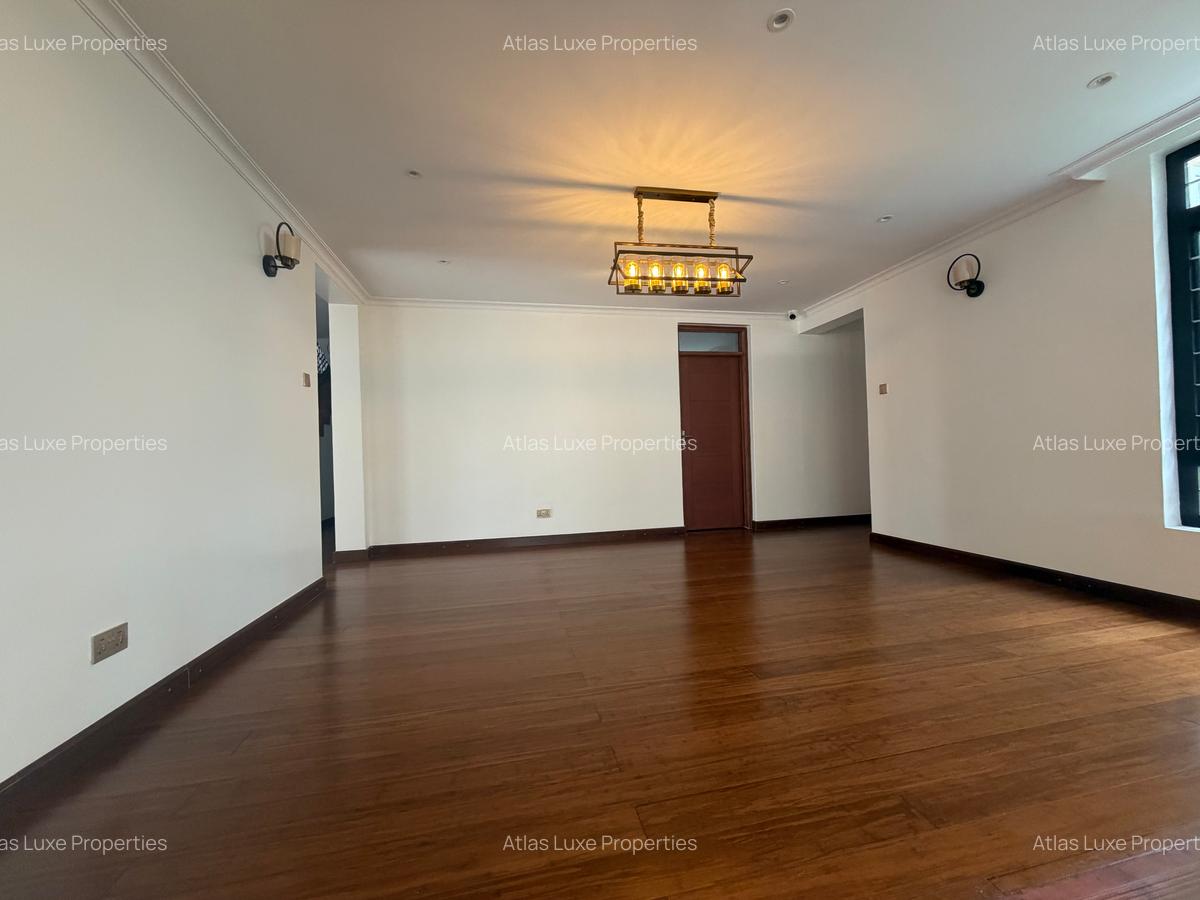 5 Bed House with En Suite at Old Runda - 3