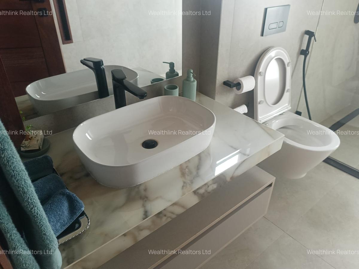 4 Bed Townhouse with En Suite at Runda - 17
