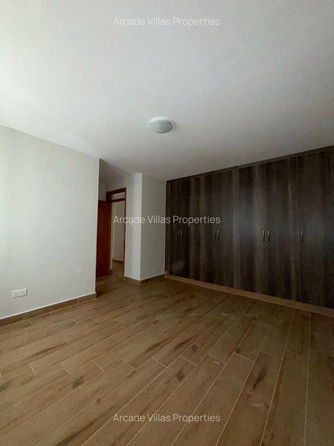 3 Bed Apartment with En Suite in Kileleshwa - 11