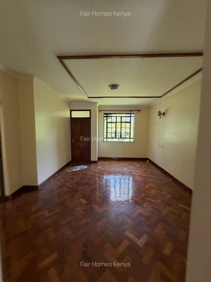 4 Bed Townhouse with En Suite at Lavington Green - 15