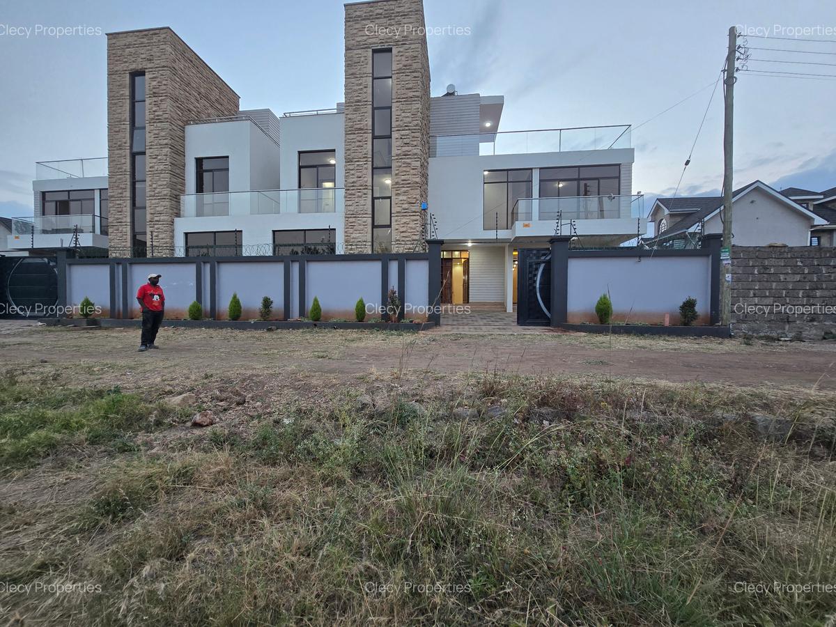 5 Bed House with En Suite at Kamakis - 1
