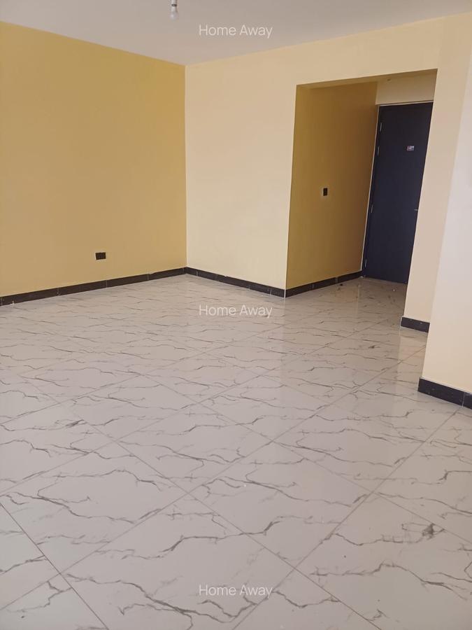 4 Bed Apartment with En Suite at 3Rd Avenue - 4