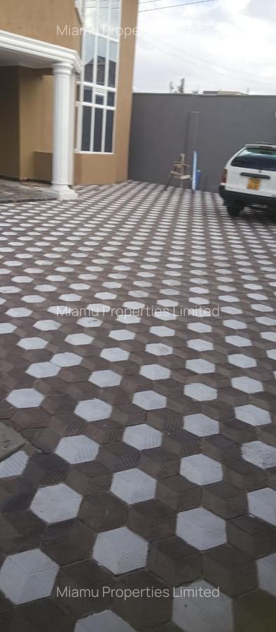 5 Bed Townhouse with En Suite in Athi River - 17