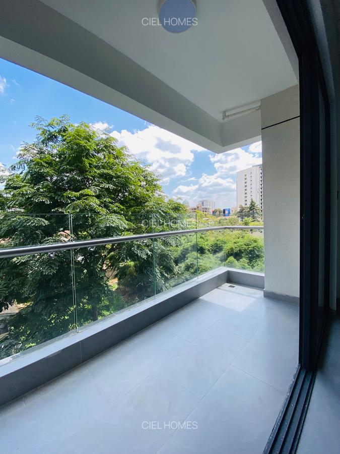 1 Bed Apartment with Swimming Pool at George Padmore - 4