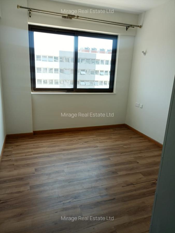 2 Bed Apartment with Swimming Pool in Garden Estate - 12