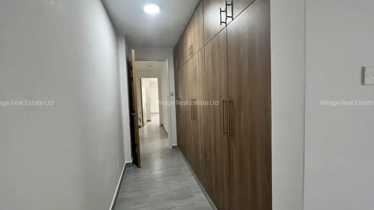 3 Bed Apartment with En Suite in Lavington - 7