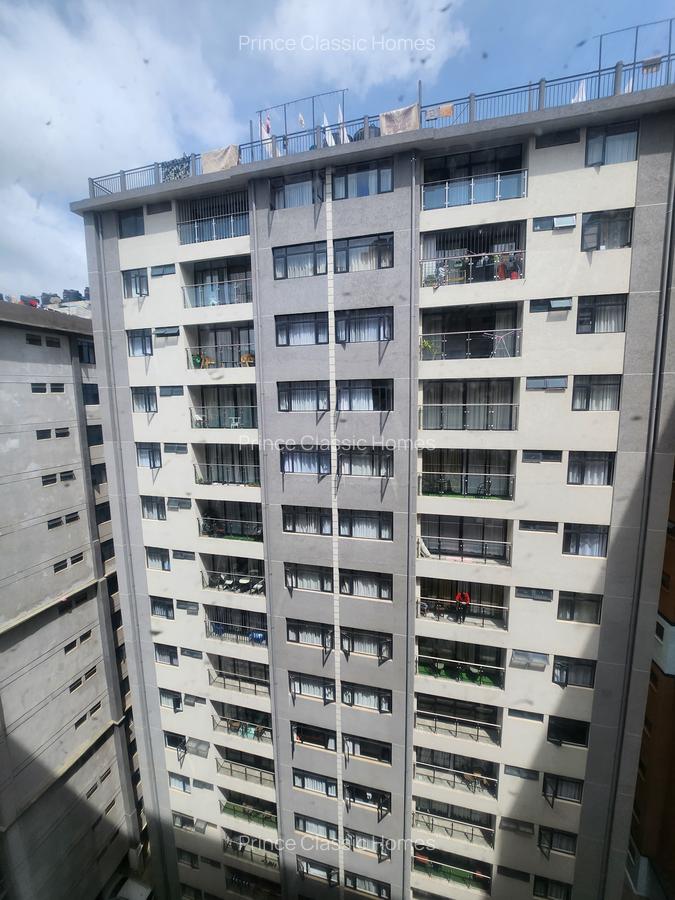 1 Bed Apartment with Swimming Pool in Kilimani - 1