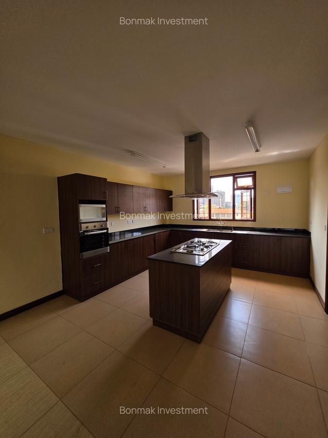 3 Bed Apartment with En Suite at Riverside Drive - 7