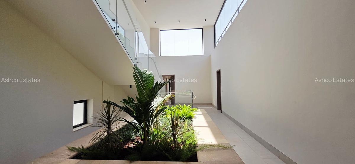 5 Bed Villa with En Suite at Granville Grove - 18