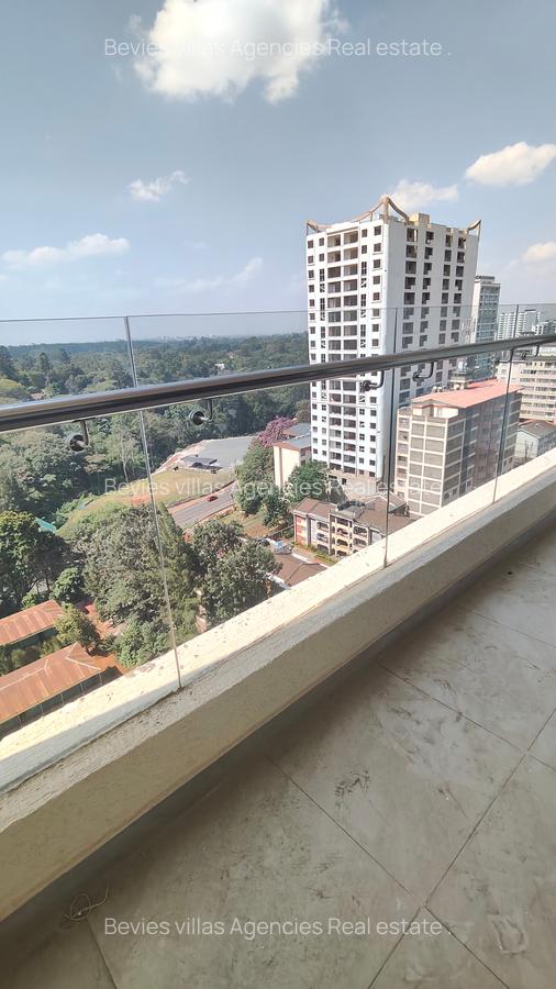 4 Bed Apartment with En Suite at Parklands - 4