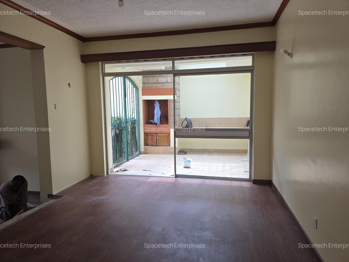 4 Bed Townhouse with En Suite in Westlands Area - 19