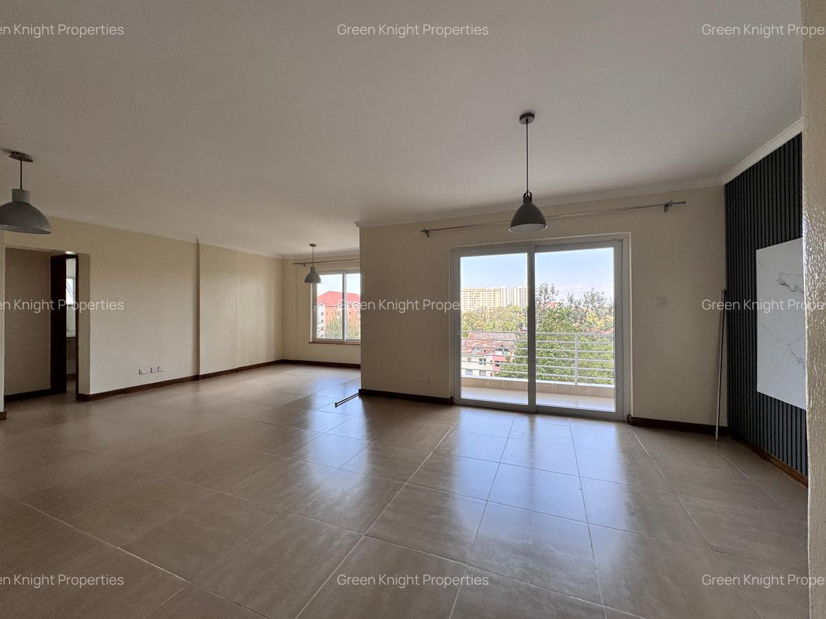 Serviced 3 Bed Apartment with En Suite in Lavington - 2