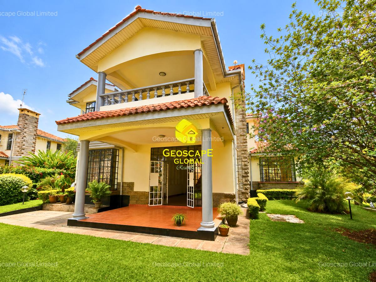 4 Bed House with En Suite in Rosslyn - 1