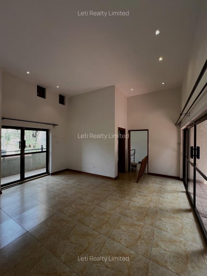 4 Bed Townhouse with En Suite in Lavington - 15