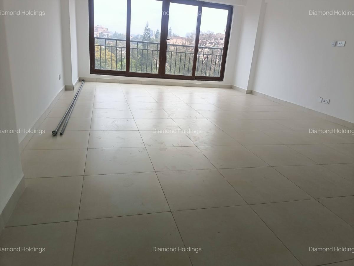 3 Bed Apartment with En Suite at Westlands - 4