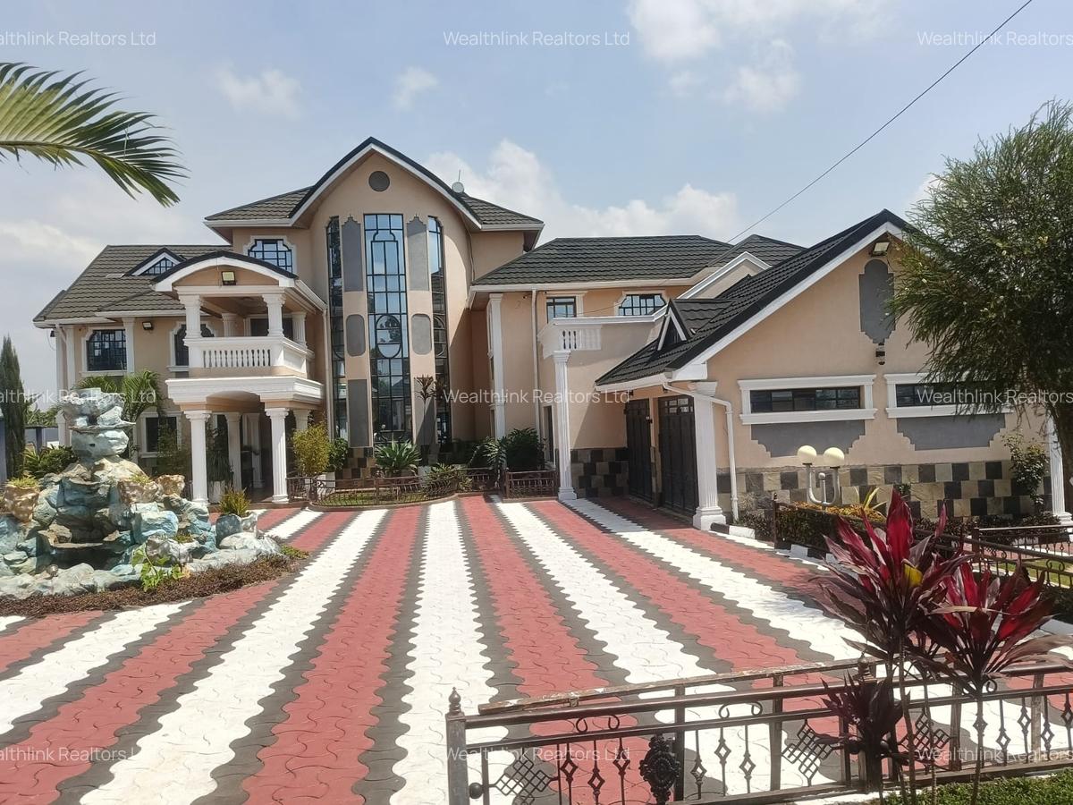 5 Bed House with En Suite at Runda - 5