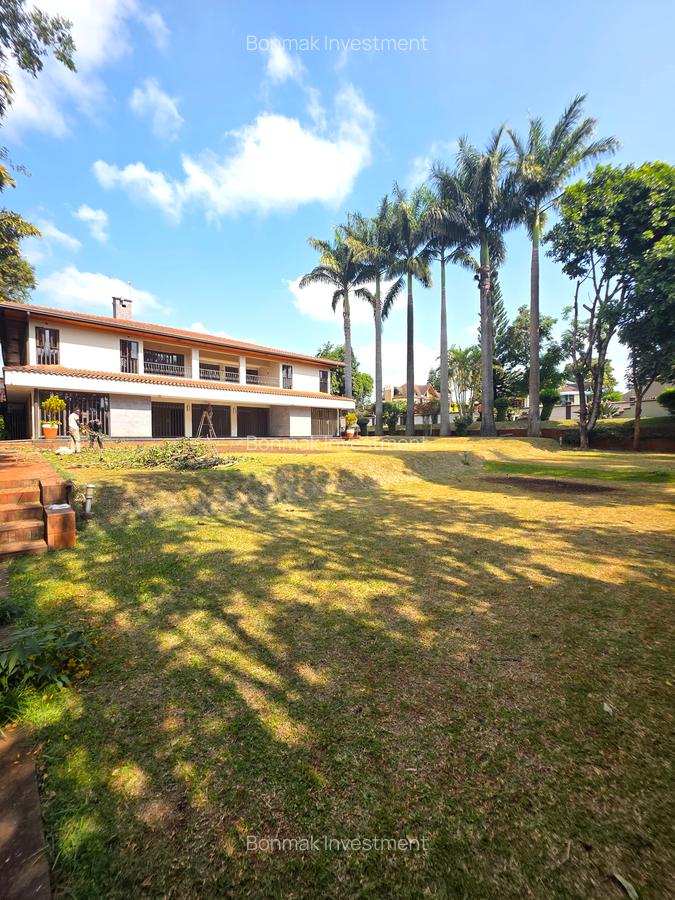 5 Bed House with En Suite at Old Runda - 2