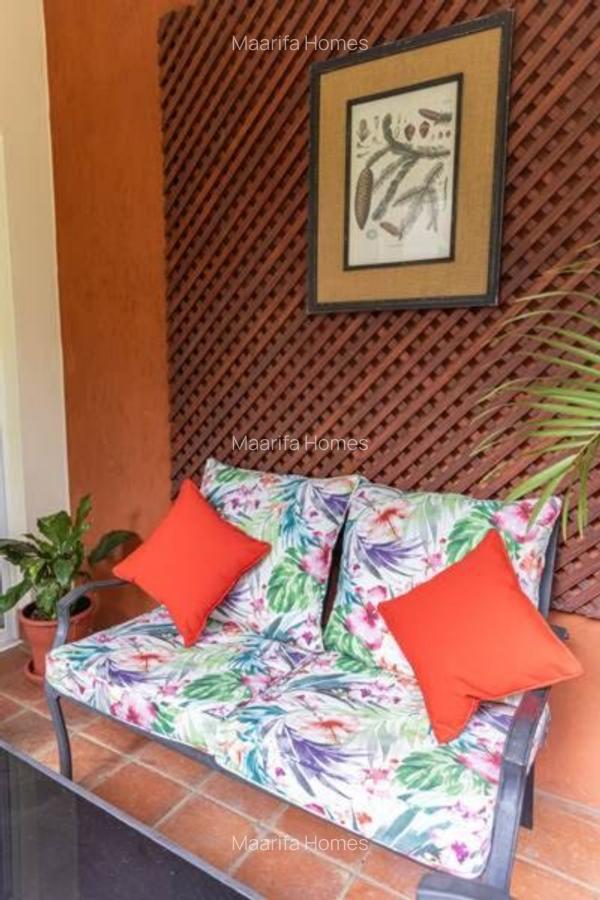Serviced 2 Bed Apartment with En Suite at Tchui Lane - 14