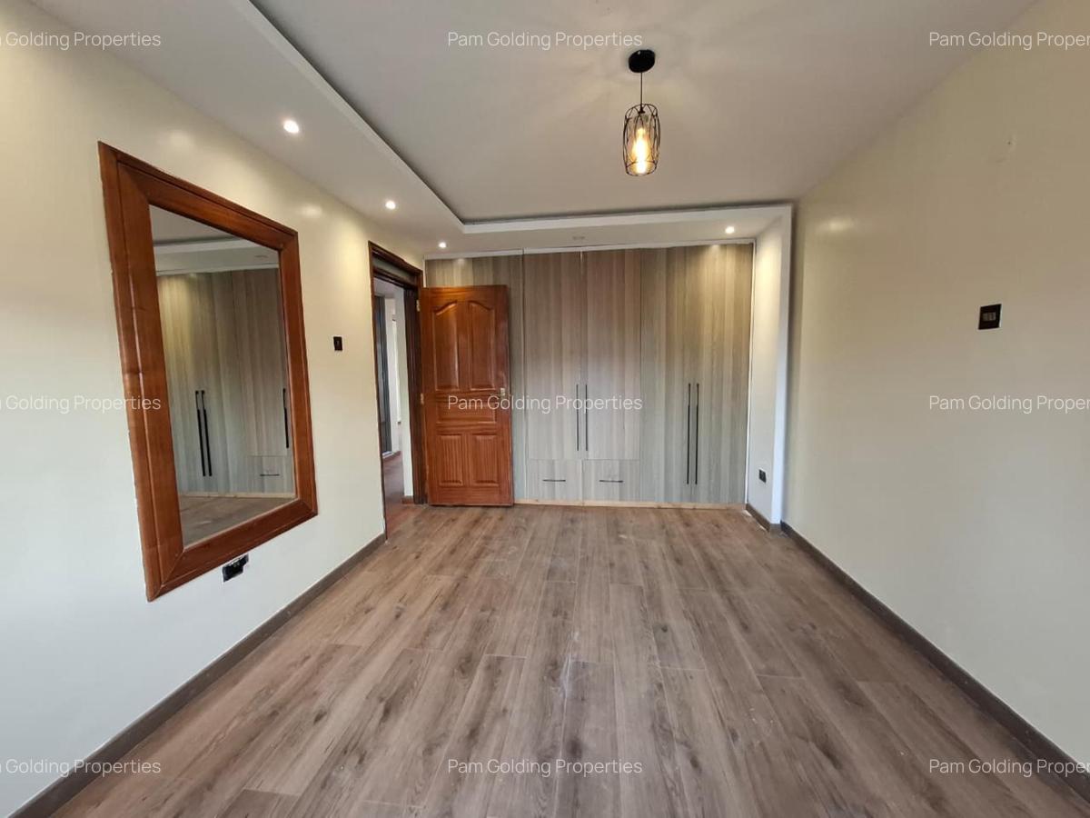5 Bed Townhouse at Kigwa Road - 10