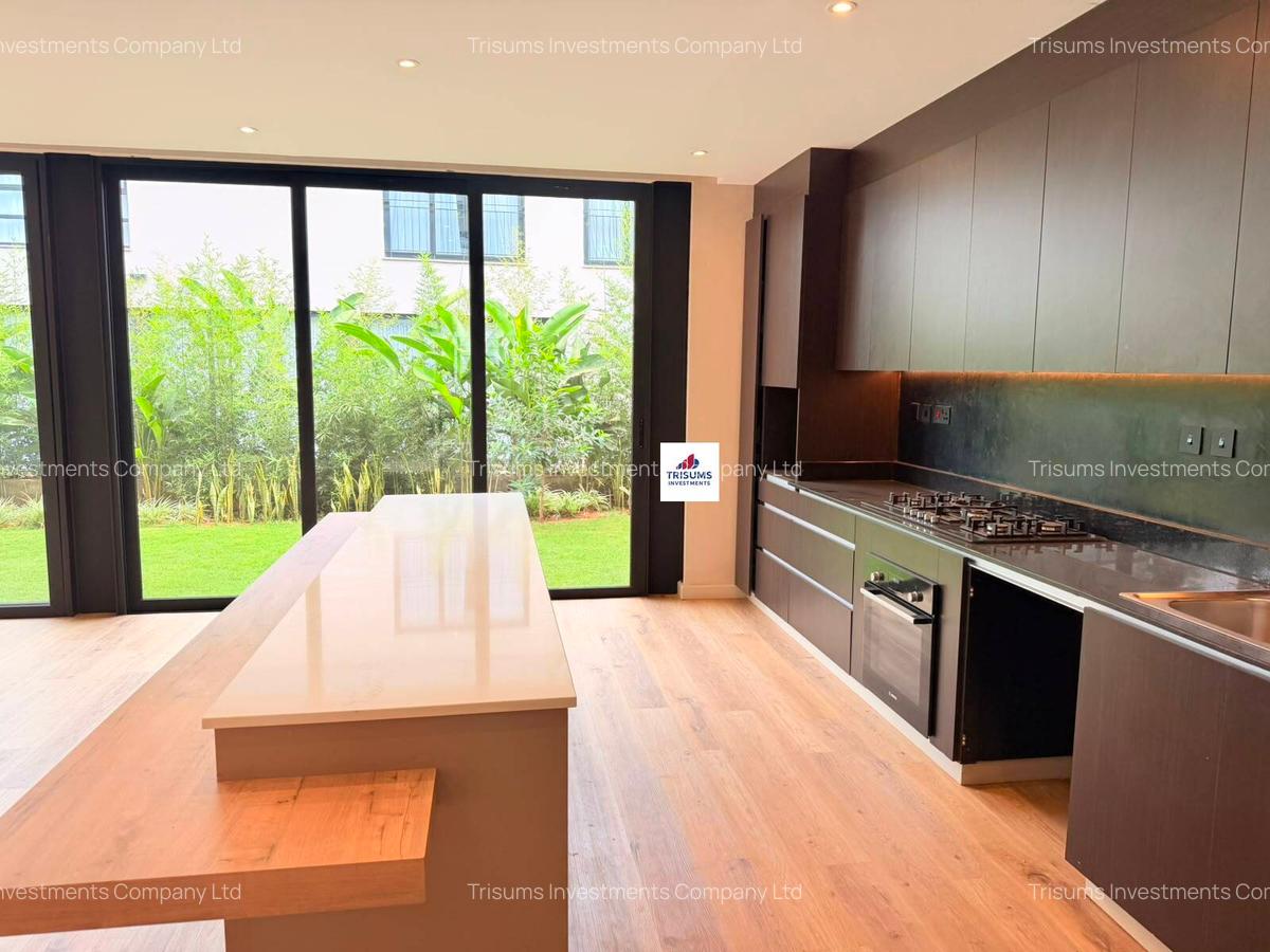 4 Bed Townhouse with En Suite in Runda - 5