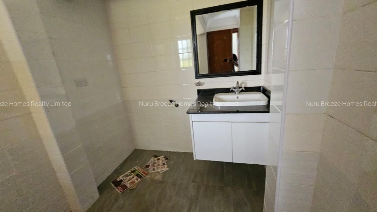 3 Bed House with En Suite in Runda - 15