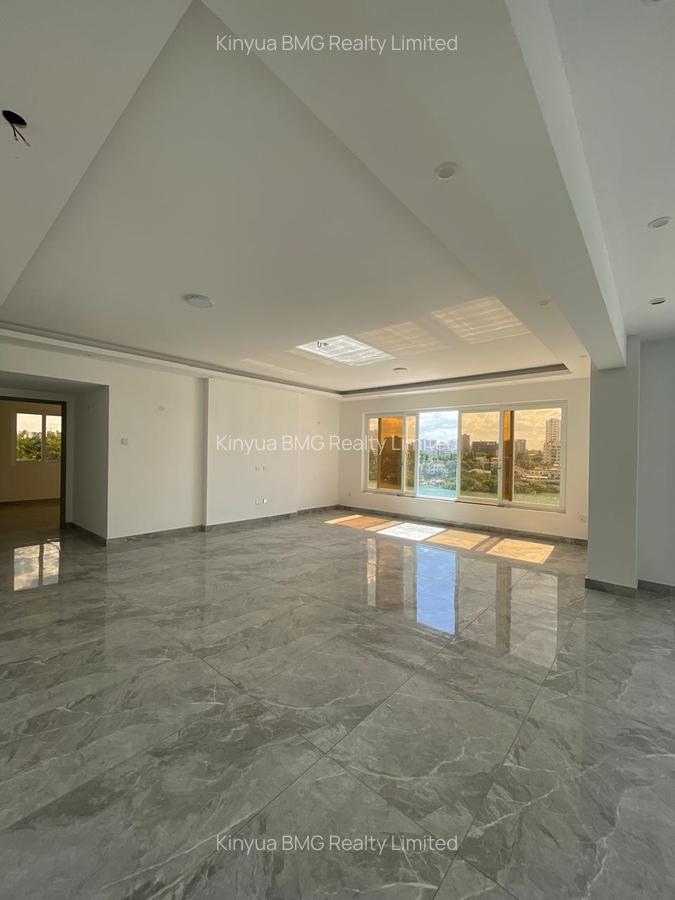 Serviced 3 Bed Apartment with En Suite in Nyali Area - 5