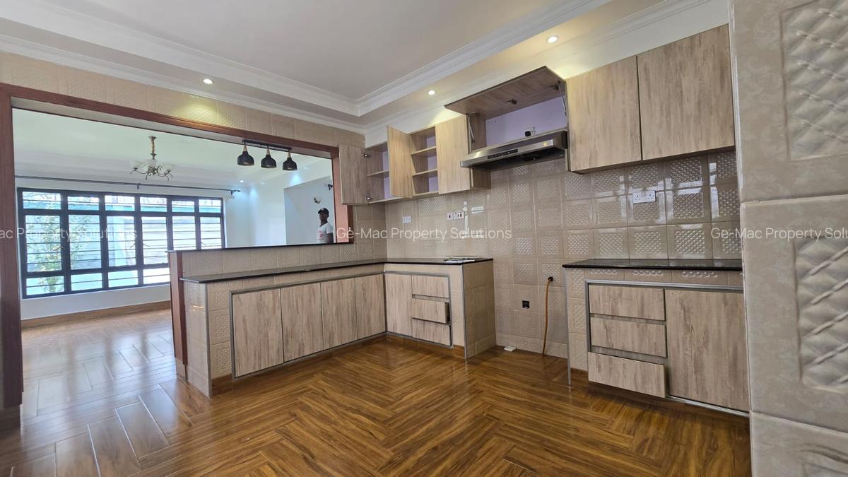4 Bed House with En Suite in Kiambu Road - 11