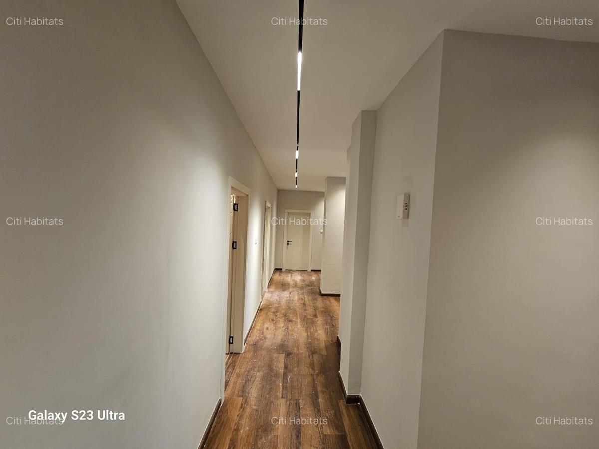 5 Bed Apartment with En Suite in Kilimani - 8