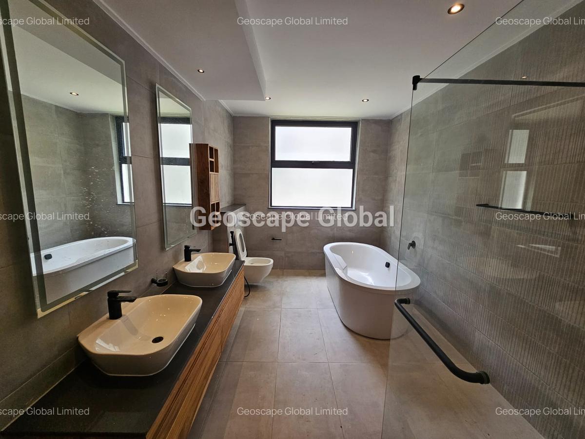 4 Bed Apartment with En Suite in Westlands Area - 13