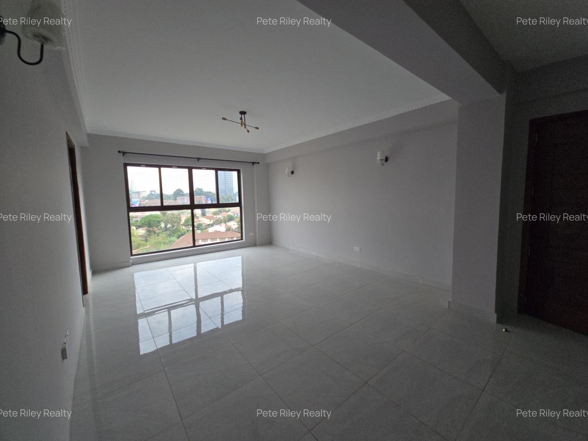 3 Bed Apartment with En Suite at School Lane - 4