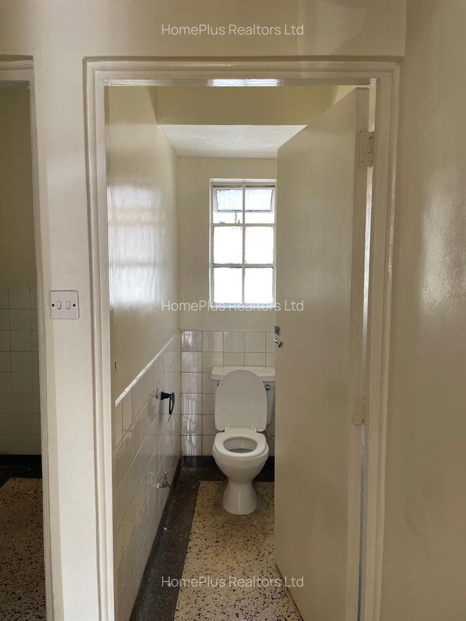 2 Bed Apartment with Parking at Chambers Road - 11