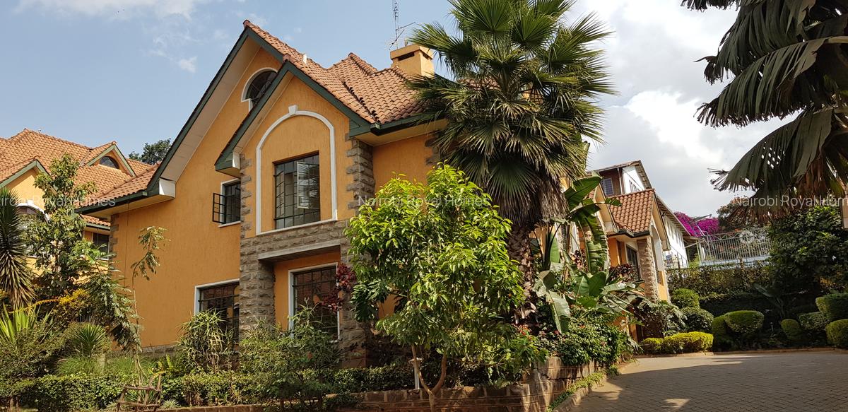 5 Bed Townhouse with En Suite at Lavington Riara Road - 5