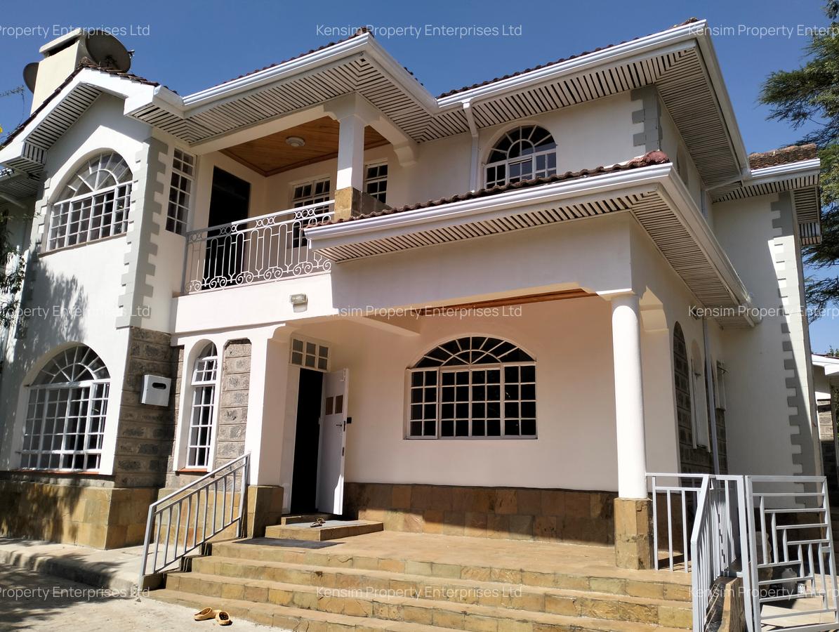 4 Bed Townhouse with En Suite in Lavington - 1