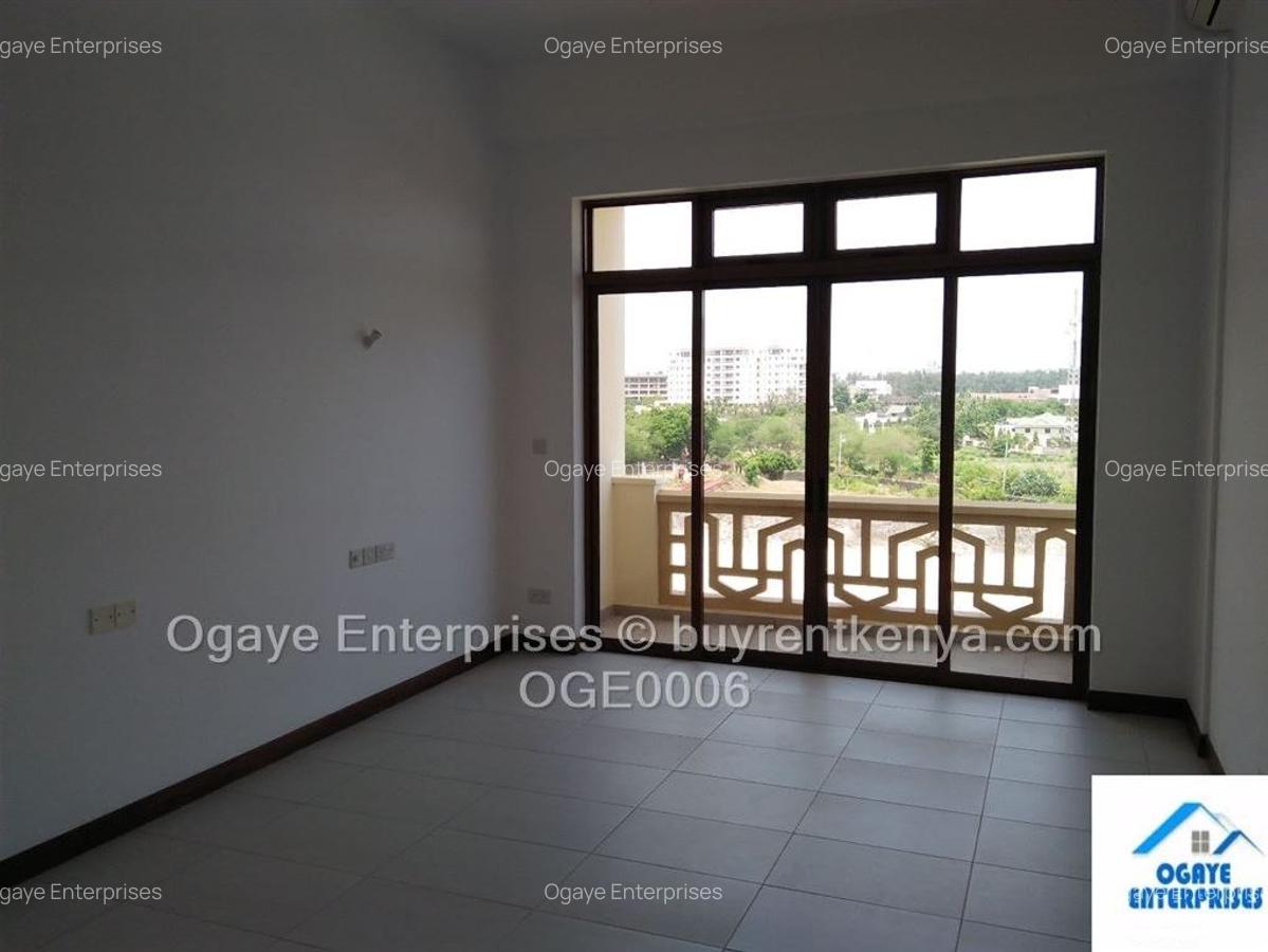 2 Bed Apartment in Nyali Area - 6