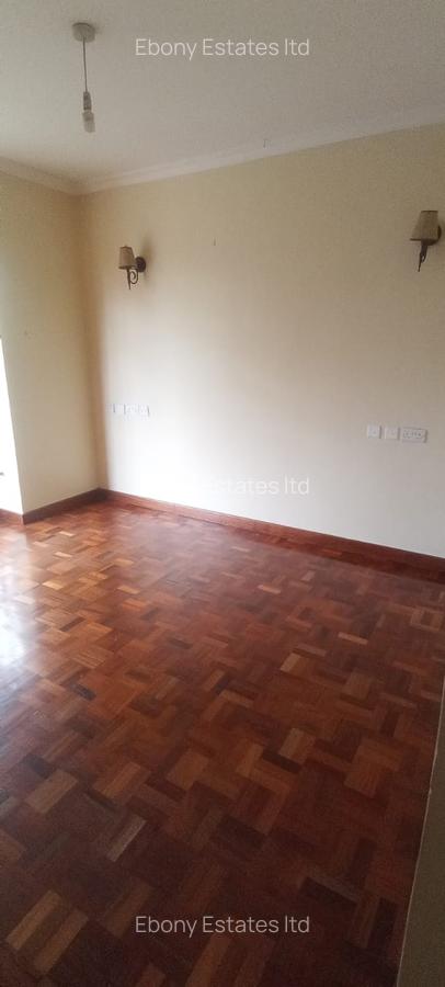 5 Bed Townhouse with En Suite in Lavington - 8