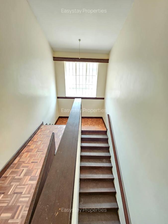 4 Bed Townhouse with En Suite in Spring Valley - 11