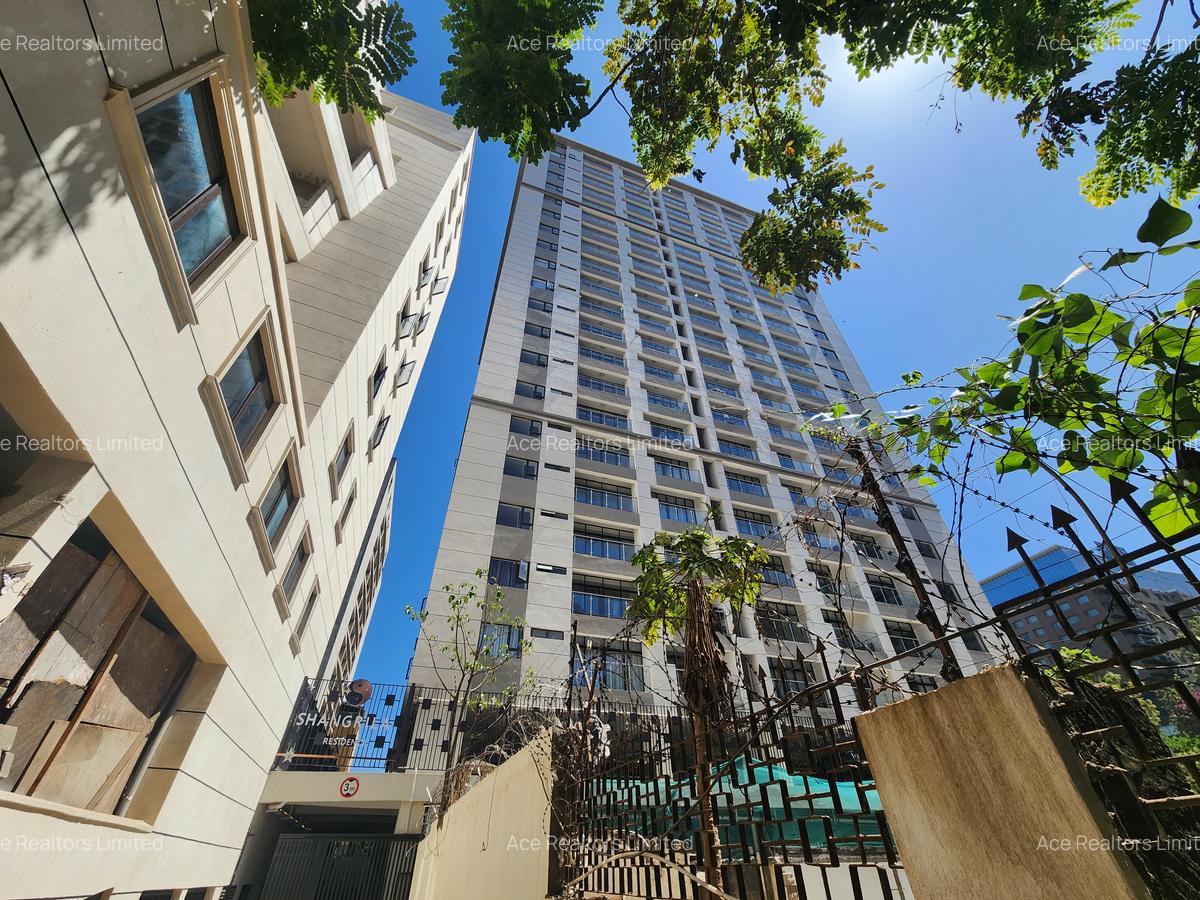 2 Bed Apartment with En Suite at Westlands Road - 1