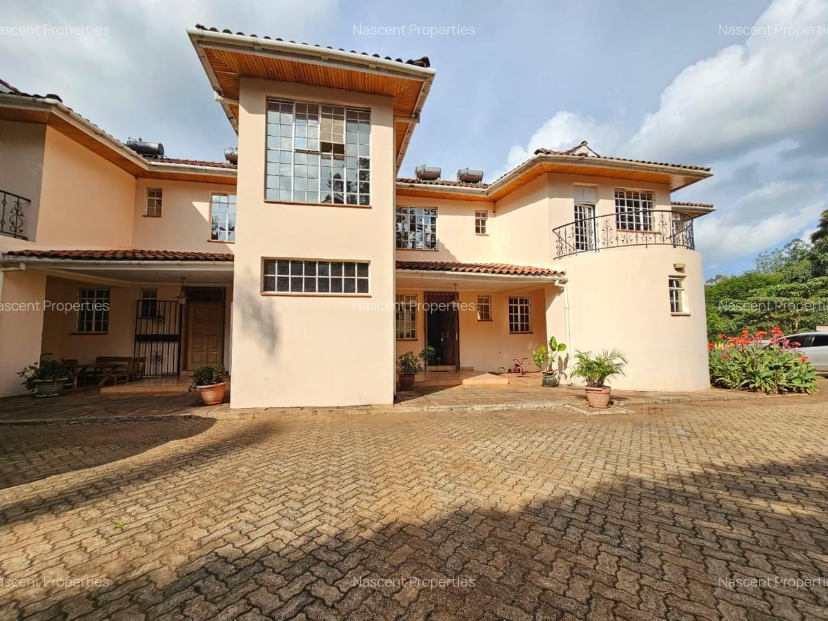 3 Bed Townhouse with En Suite in Spring Valley - 3