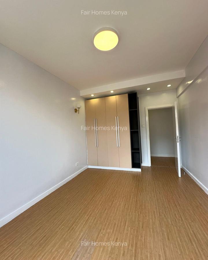 3 Bed Apartment with En Suite at Hatheru Road - 9