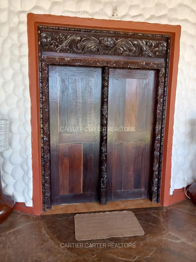 Land in Likoni - 4