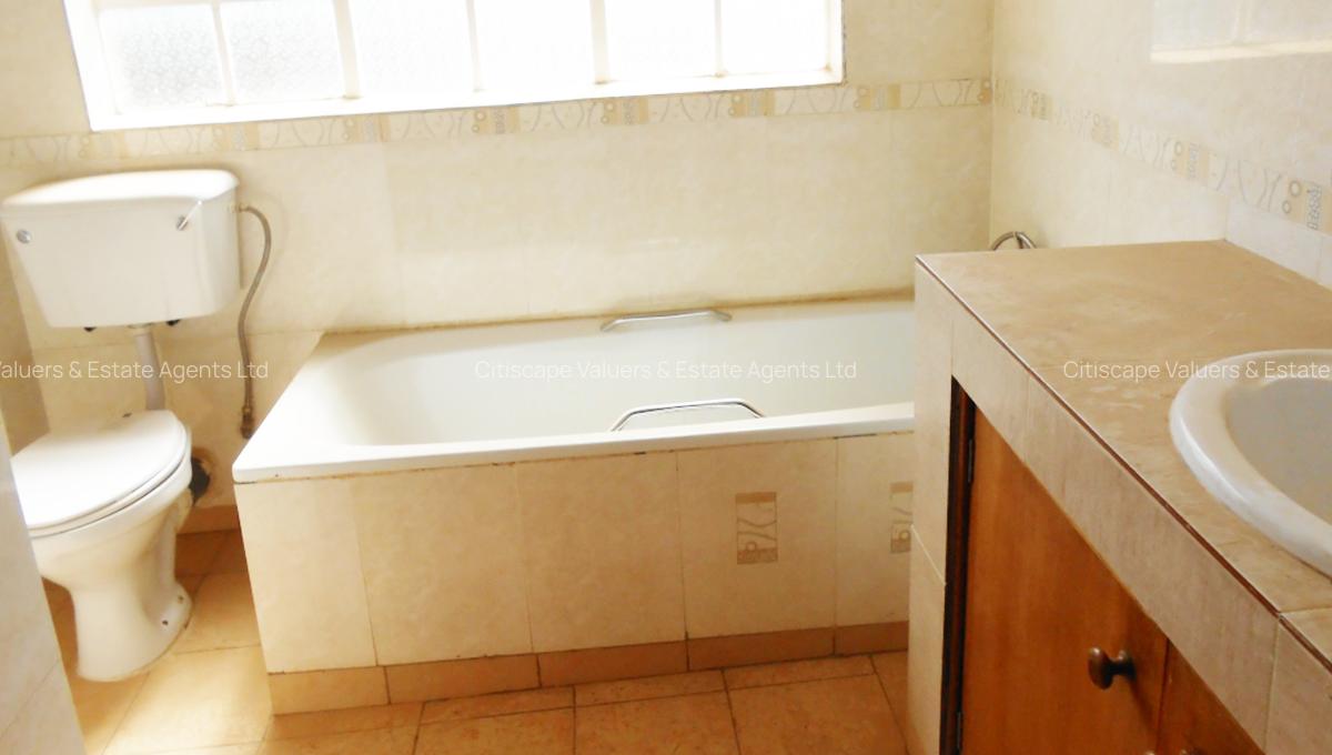 3 Bed Apartment with En Suite in Westlands Area - 8