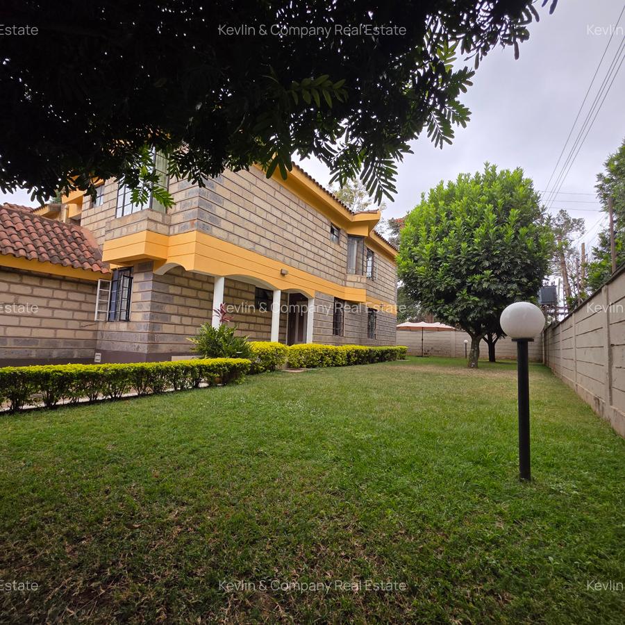4 Bed Townhouse with En Suite in Lavington - 2
