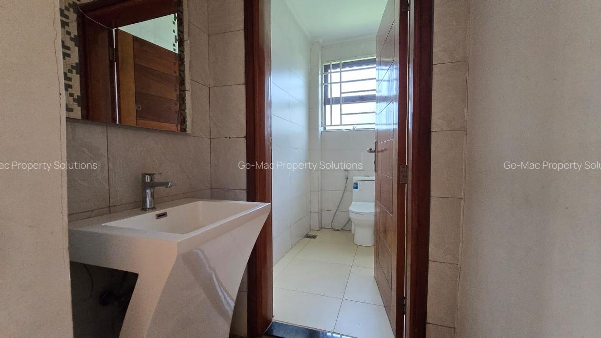 4 Bed House with En Suite in Kiambu Road - 10