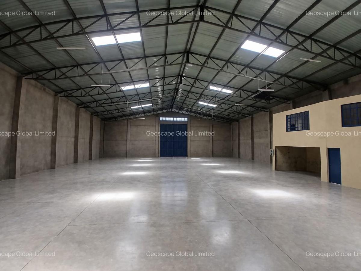 11,600 ft² Warehouse with Parking in Mlolongo - 3