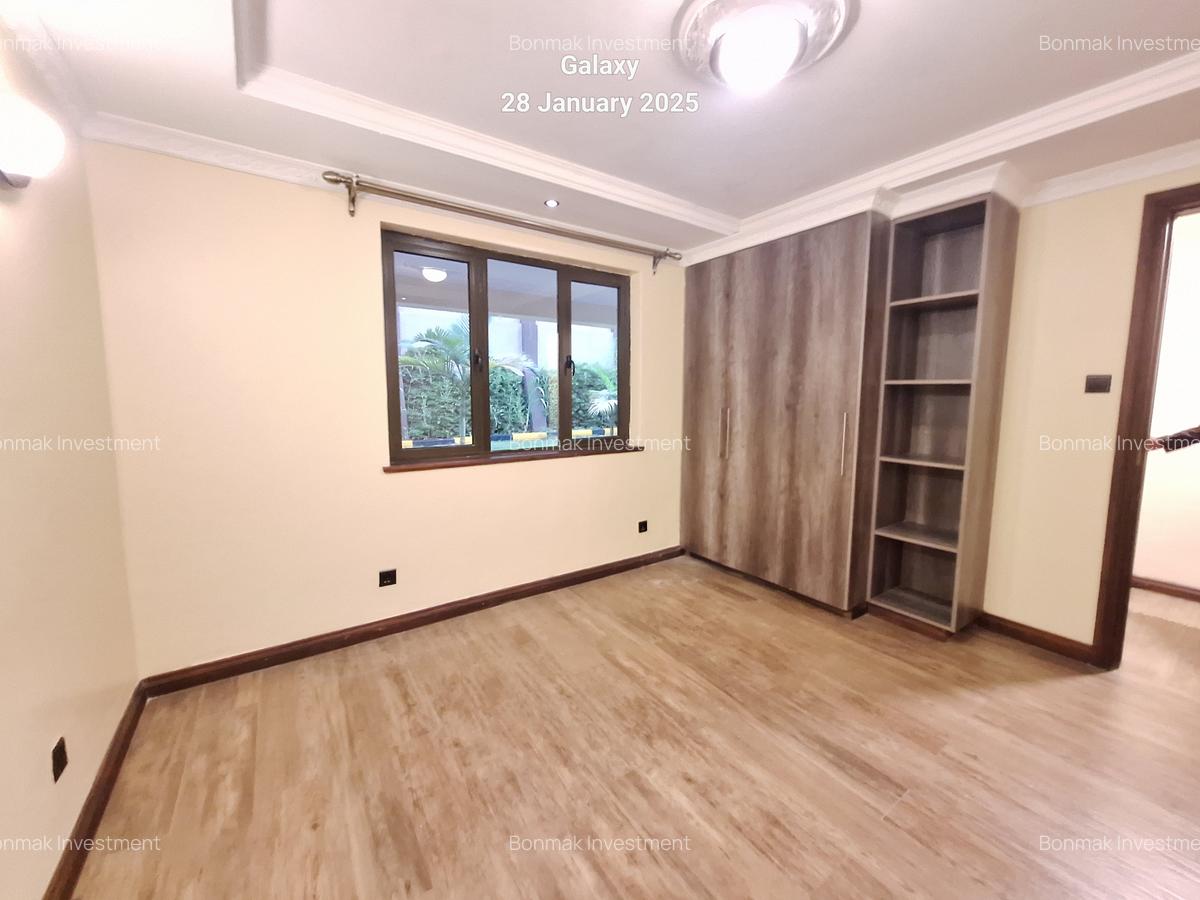 4 Bed Townhouse with En Suite at Off James Gichuru - 19