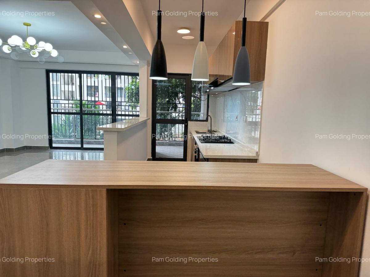 2 Bed Apartment with En Suite in Riverside - 7